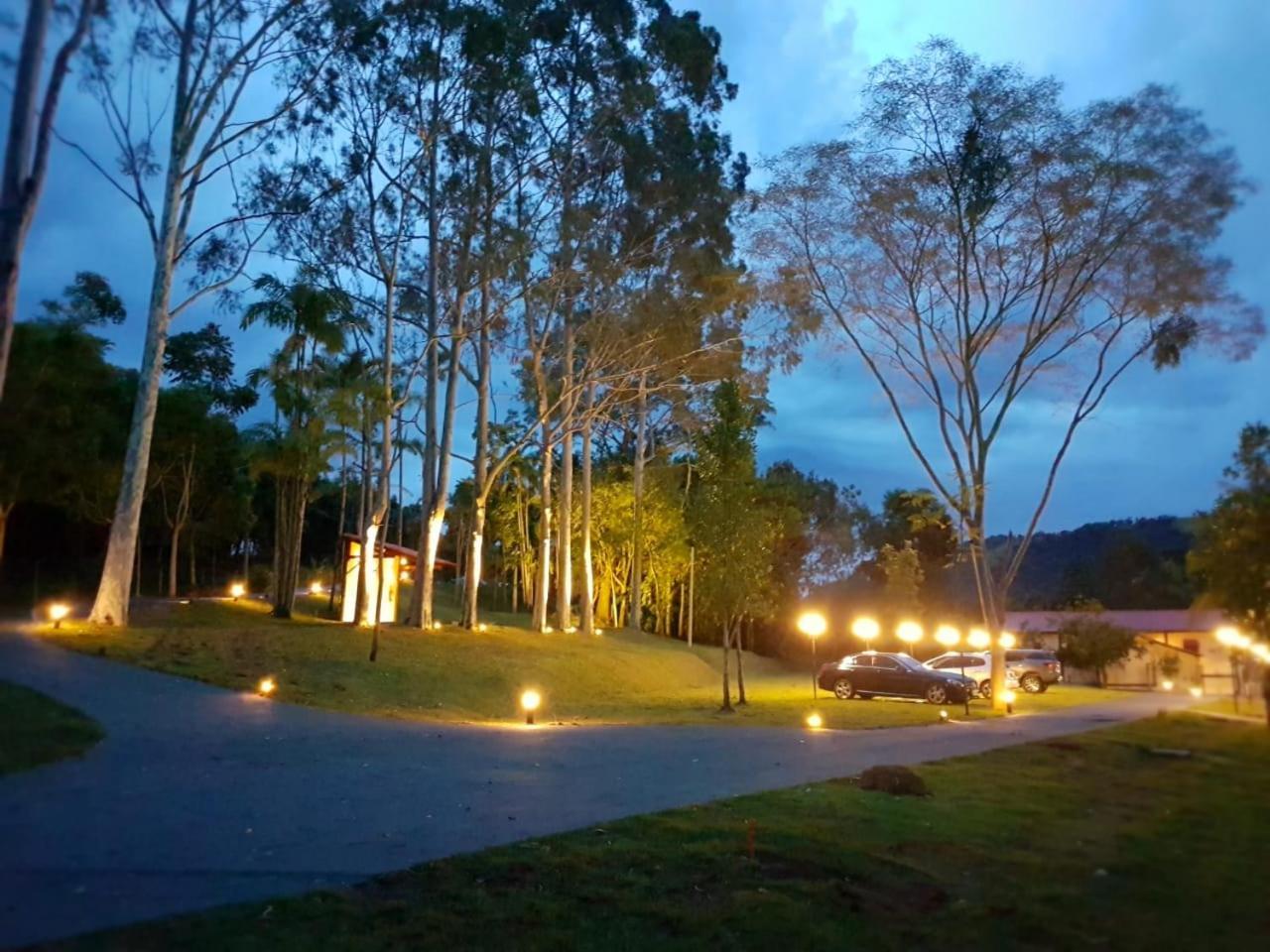 Pousada Fazenda Peroba Rosa Pedregulho Exterior photo